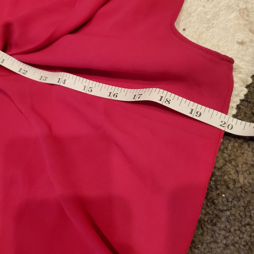 Pink Sleeveless Med Blouse with Bow - Picture 5 of 6